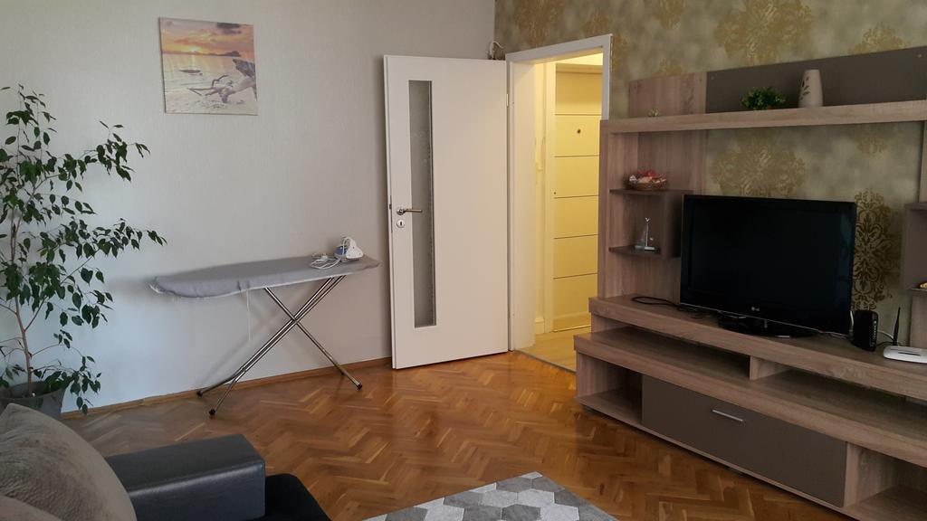 Apartment Plamen Delux Бургас Экстерьер фото