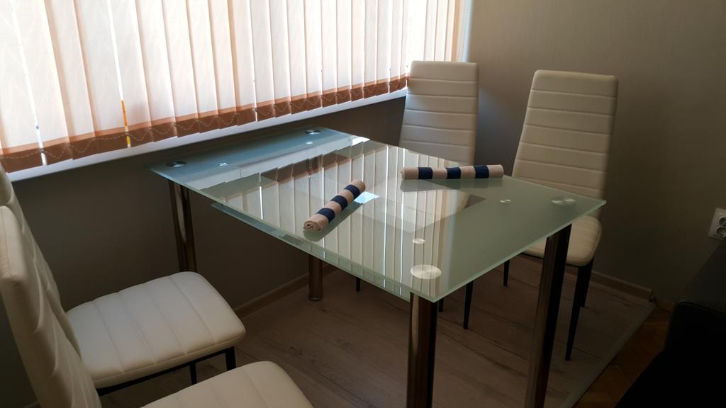 Apartment Plamen Delux Бургас Номер фото
