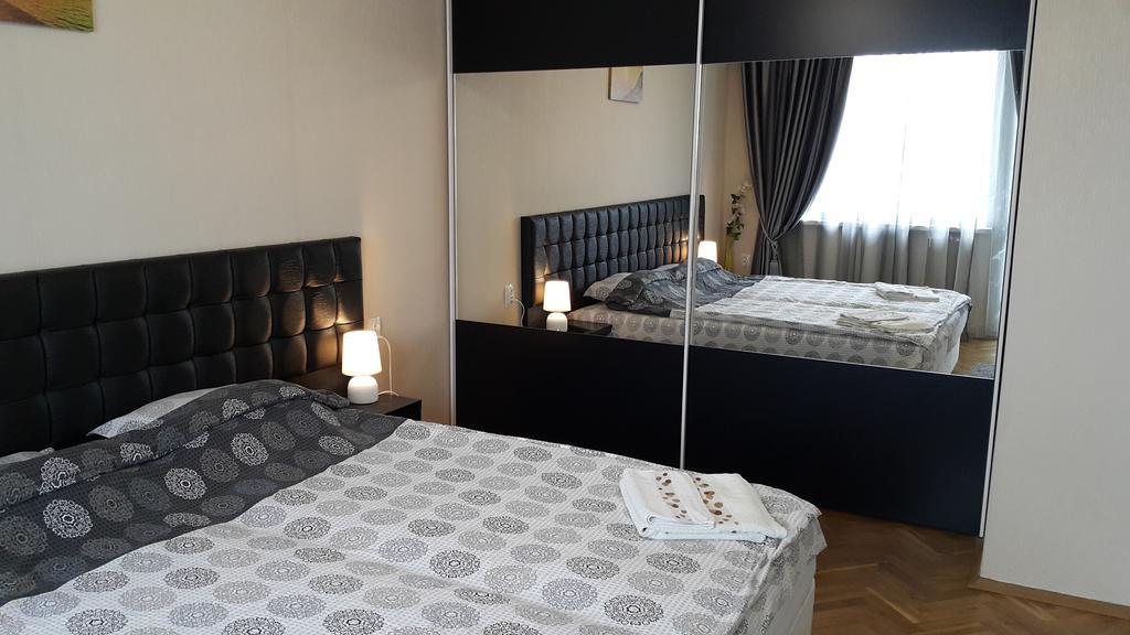 Apartment Plamen Delux Бургас Экстерьер фото