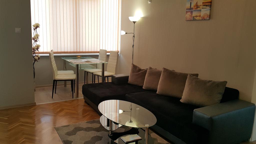 Apartment Plamen Delux Бургас Экстерьер фото